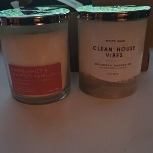 White Barn Candle Duo - Red and Cream